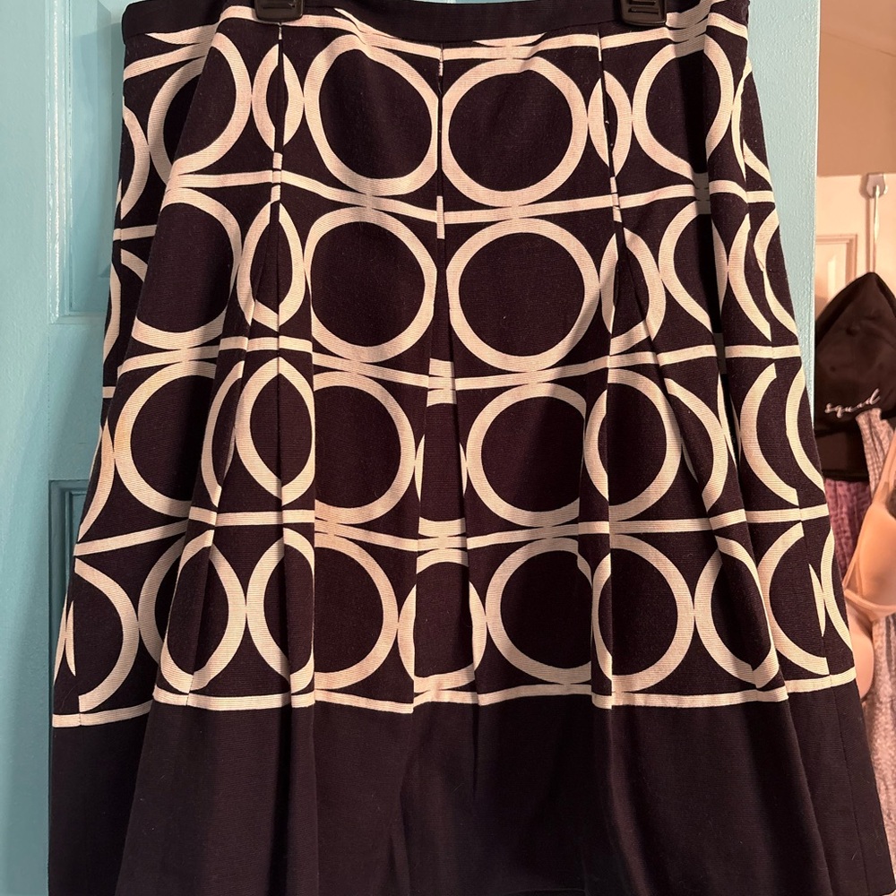 Ann Taylor Black and Cream Circle Midi Skirt